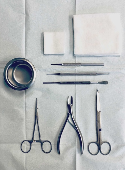 Kit D'Instruments De Chirurgie Mineure - Ensemble De 54 Pièces De Qualité Supérieure Avec étui - Marque AVON SURGICAL